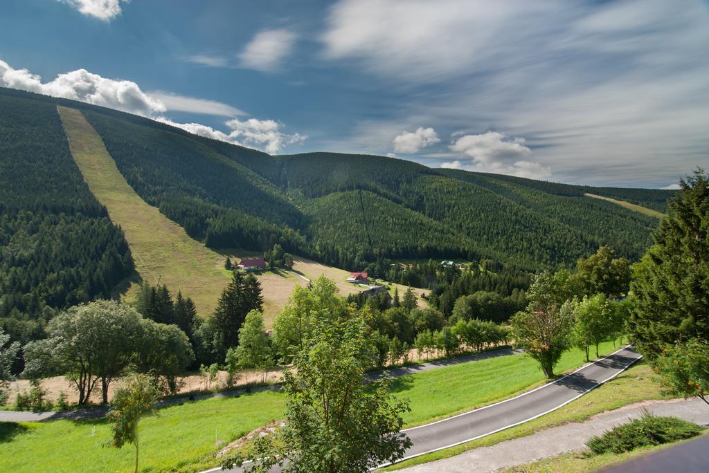 Hotel Adam Spindleruv Mlyn Exterior photo