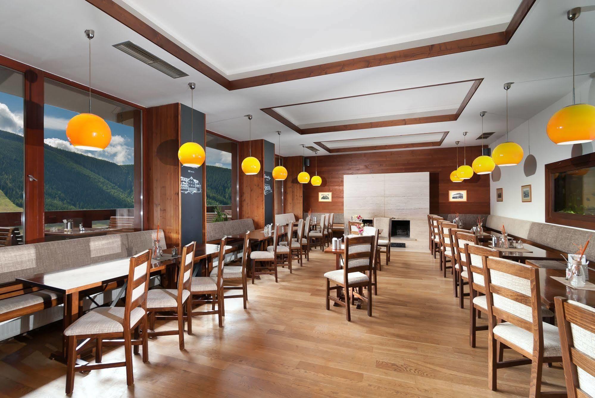 Hotel Adam Spindleruv Mlyn Exterior photo