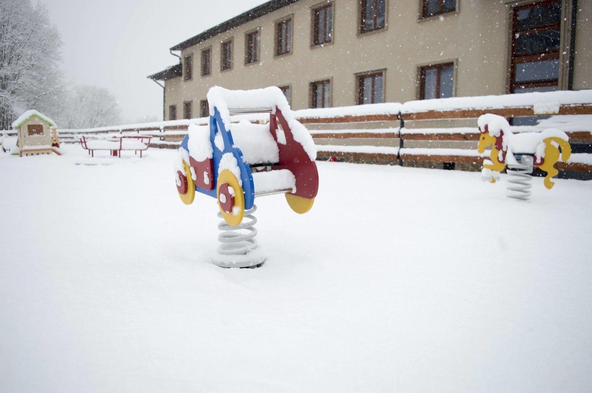Hotel Adam Spindleruv Mlyn Exterior photo