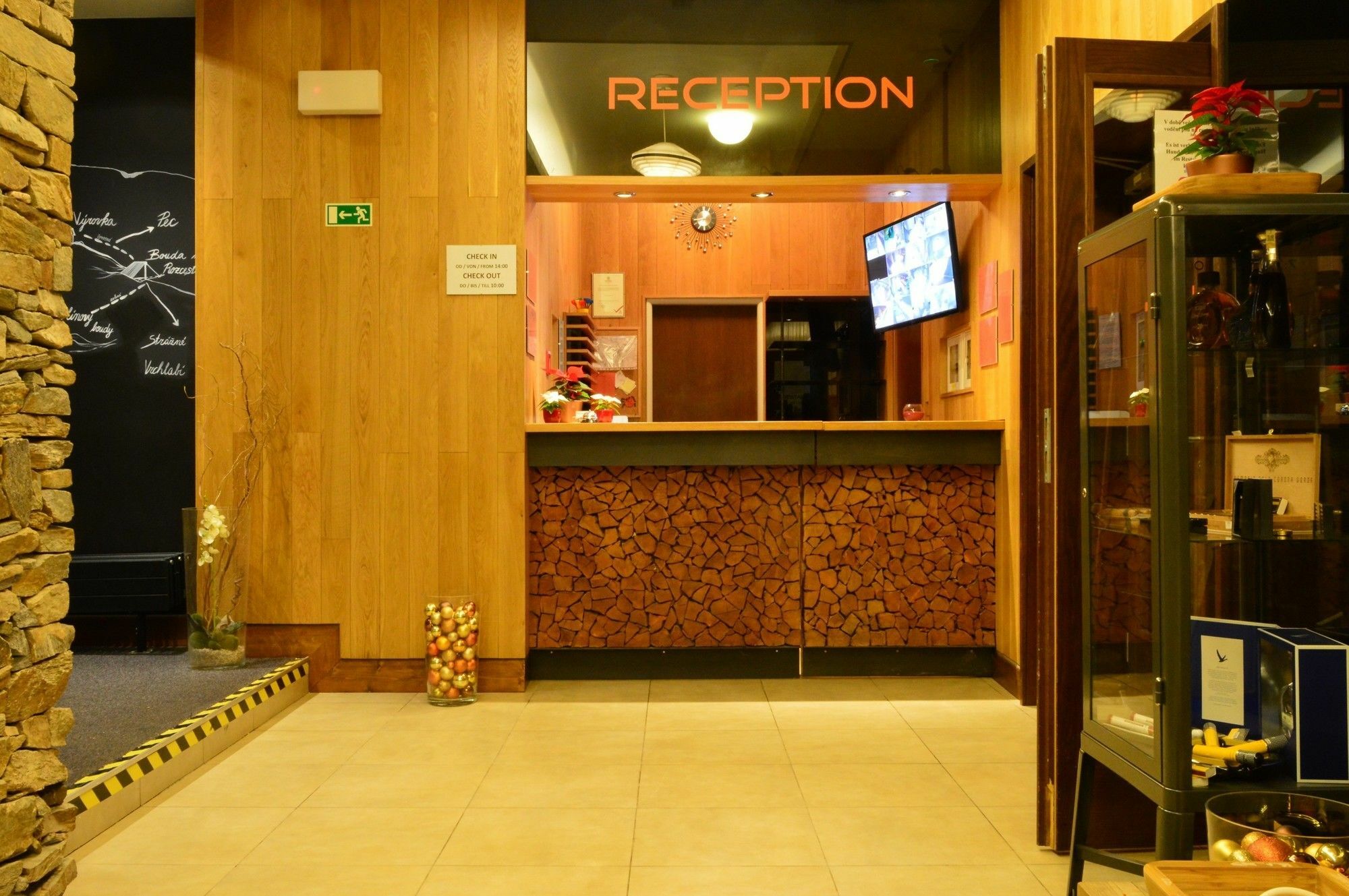 Hotel Adam Spindleruv Mlyn Exterior photo